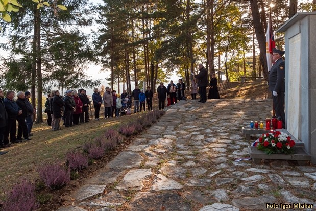 Komemoracija pri spomeniku Komemoracija-pri-spomeniku-NOB-Visole-8 Komemoracija pri spomeniku Komemoracija-pri-spomeniku-NOB-Visole-8