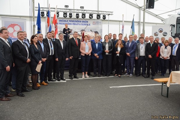 Srecanje prevozniskih druzin-43 Srecanje prevozniskih druzin-43